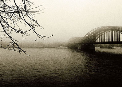 KÖLN IM NEBEL